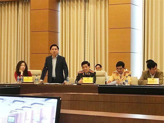 Bộ trưởng GTVT đề nghị quy định người làm mất bằng lái xe phải thi lại