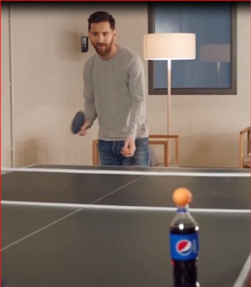 CLIP: Messi khoe kỹ thuật đánh bóng bàn siêu đẳng