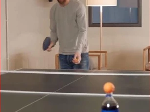 CLIP: Messi khoe kỹ thuật đánh bóng bàn siêu đẳng