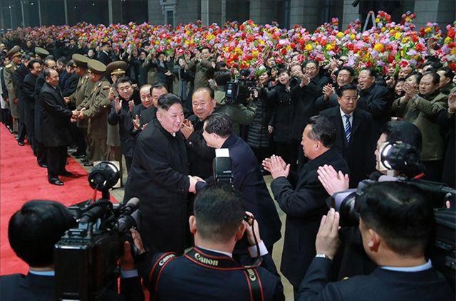 Triều Tiên ca ngợi chuyến đi của ông Kim Jong-un tới Việt Nam "làm rung chuyển thế giới"