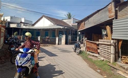 Bình Thuận: Khống chế kẻ ngáo đá giết người, 1 cảnh sát bị thương