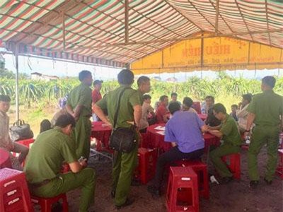 Bình Thuận: Nam thanh niên bị nhóm côn đồ đâm chết trên đường