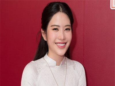 Nam Em lên tiếng sau tin đồn tung ảnh đám cưới - mang bầu để PR