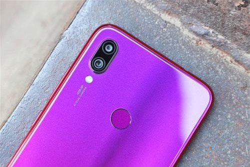 Bảng giá điện thoại Xiaomi tháng 3/2019: Giảm giá, thêm sản phẩm mới