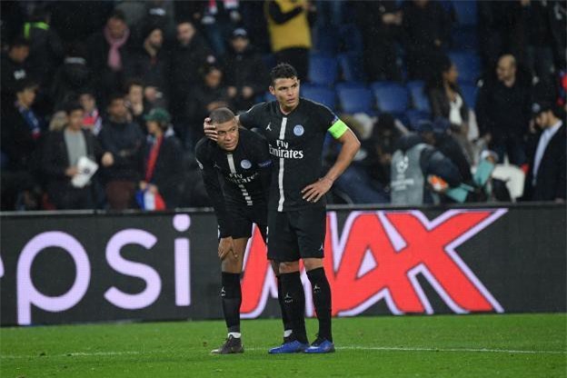Không nói nên lời, thủ quân PSG chỉ biết cầu xin tha thứ