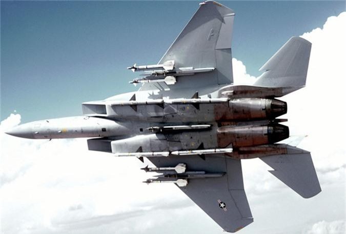 F-15 Mỹ bỗng nhiên vứt sạch tên lửa giữa trời: Bí ẩn lý do! - Hình 9 F-15 My bong nhien vut sach ten lua giua troi: Bi an ly do!-Hinh-9