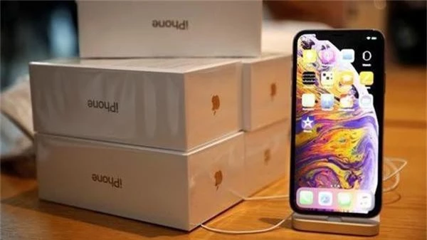NÓNG: iPhone bắt đầu đợt giảm giá bán thứ 2 - Ảnh 1.