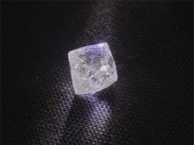 Khai thác viên kim cương 'khủng' gần 100 carat tại Nga