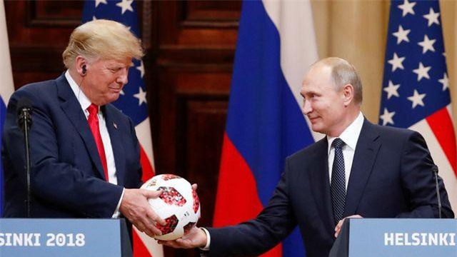 Tiết lộ món quà các lãnh đạo thế giới tặng Tổng thống Trump