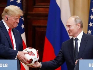 Tiết lộ món quà các lãnh đạo thế giới tặng Tổng thống Trump