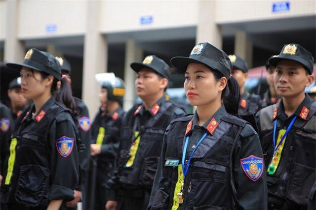 Những "bông hồng thép" của Cảnh sát đặc nhiệm Hà Nội