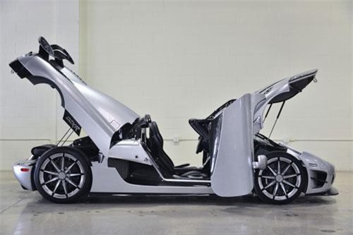 4. Koenigsegg CCXR Trevita (4,8 triệu USD).
