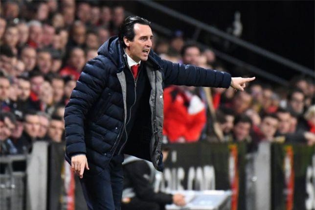 Arsenal thua đau, HLV Unai Emery đổ lỗi cho thẻ đỏ