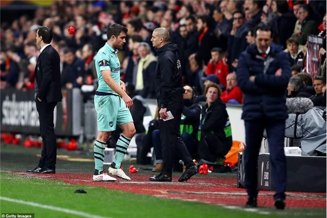 Rennes 3-1 Arsenal: Sai một li, đi cả dặm