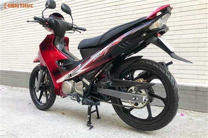 Can canh xe may Yamaha 125ZR hon 300 trieu o Sai Gon-Hinh-2