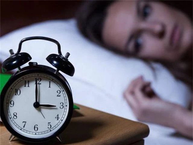 Ù tai về đêm là bị bệnh gì? Điều trị bằng cách nào? - 3 Ù tai về đêm là bị bệnh gì? Điều trị bằng cách nào? - 3