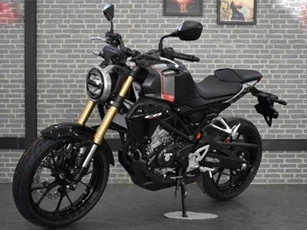 2019 Honda CB150R Streetster ra mắt giá từ 73,5 triệu đồng