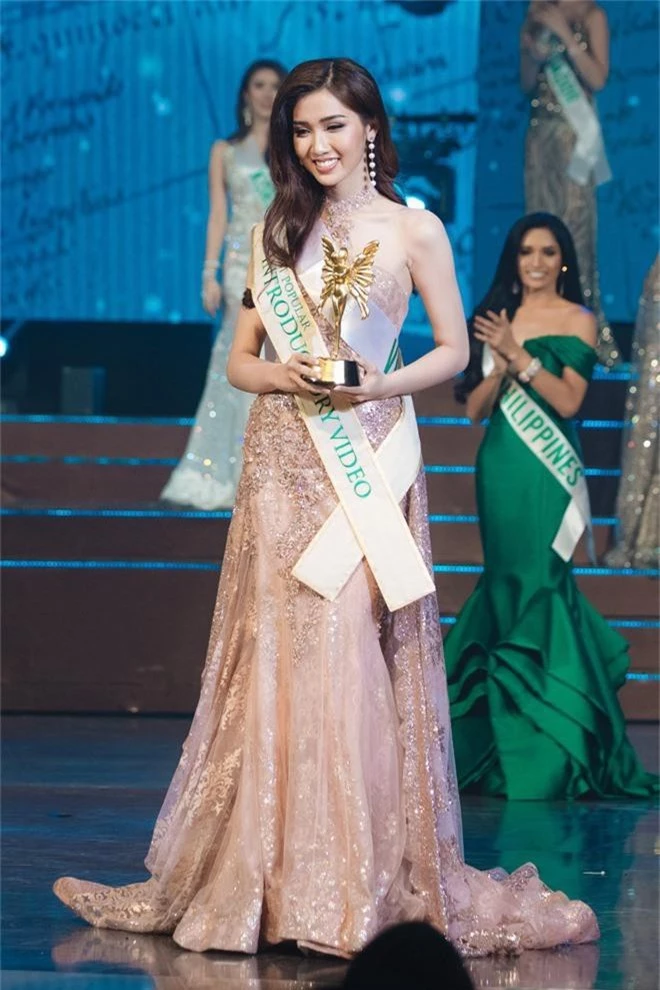 Đỗ Nhật Hà tại Miss International Queen: giải mã lý do không vượt qua được cái bóng của Hương Giang? - Ảnh 17.