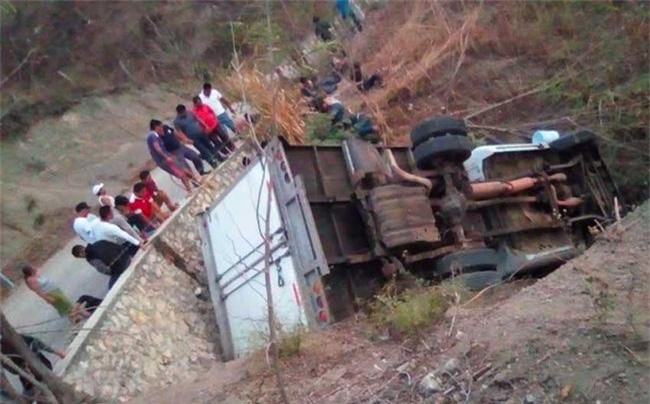 Tai nạn đường bộ nghiêm trọng ở Mexico, hàng chục người thương vong