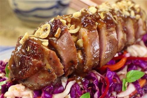 Clip: Gỏi vịt sốt me chua chua ngọt ngọt ngon mê say