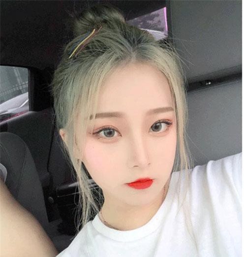 Hot girl Hàn Quốc có gần 40 vạn người mê vì làn da trắng đến khó tin