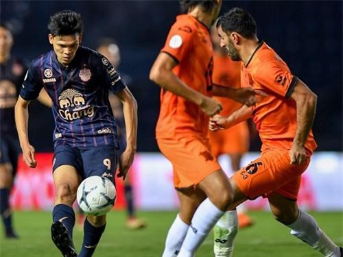 Đội bóng của Xuân Trường thắng trận đầu ở Thai League