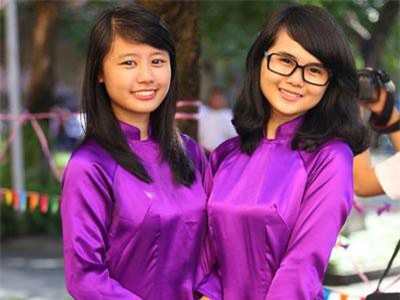 Ngôi trường 'nữ sinh Áo Tím' là trường nào mà khiến một nửa người chơi Confetti bị loại vì trả lời sai?