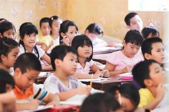 Giảm tải số lớp học có quá đông học sinh, Hà Nội tuyển sinh giáo viên