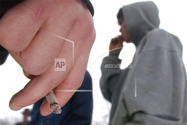 Quy định mới về hút thuốc lá gây sốc ở Thụy Điển