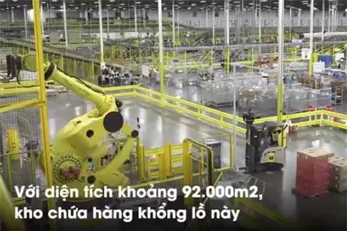 Bên trong kho chứa hàng lớn nhất của Amazon.