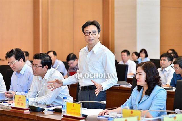 Vì sao có chủ trương làm nhiều bộ sách giáo khoa?