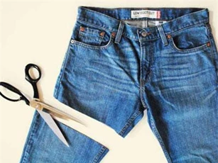 CLIP: 23 mẹo 'biến' quần áo cũ trở nên mới mẻ hơn