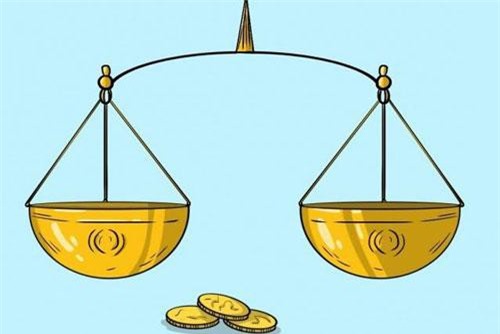 Bài toán đồng xu giả: Dù thông minh, nhưng chưa chắc đã giải được