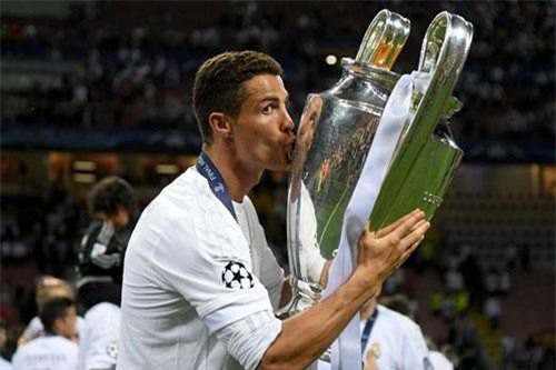 C.Ronaldo: Vua Champions League hay ‘ông lão’ hết thời?