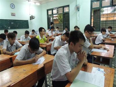 TP.HCM: Chỉ hơn 66% học sinh vào lớp 10 công lập