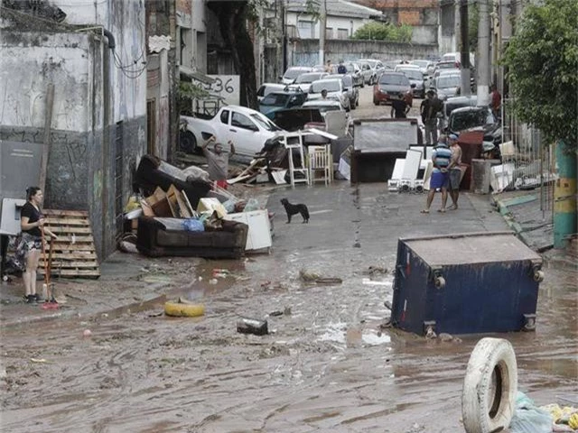 Mưa lũ nghiêm trọng tại Brazil, nhiều người thiệt mạng - Ảnh 1.