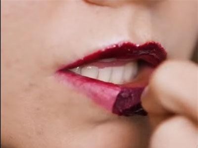 CLIP: 36 mẹo làm đẹp dễ đến bất ngờ dành cho phụ nữ