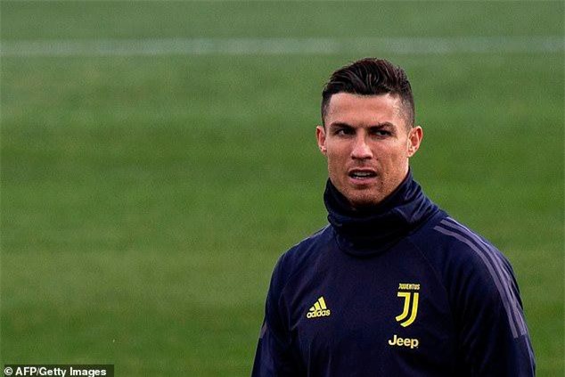 Juve có nguy cơ bị loại sớm khỏi Champions League, Ronaldo vẫn hạnh phúc