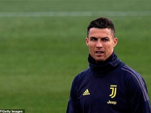 Juve có nguy cơ bị loại sớm khỏi Champions League, Ronaldo vẫn hạnh phúc