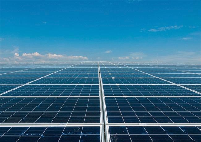 Sắp vận hành tổ hợp 3 nhà máy điện mặt trời lớn nhất Việt Nam