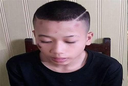 Khởi tố thiếu niên 17 tuổi đâm chết “tình địch” vì ghen