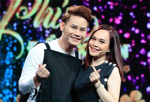 Nam MC VTV bị vợ “dọa” cho… ra đường nếu không chịu nấu ăn