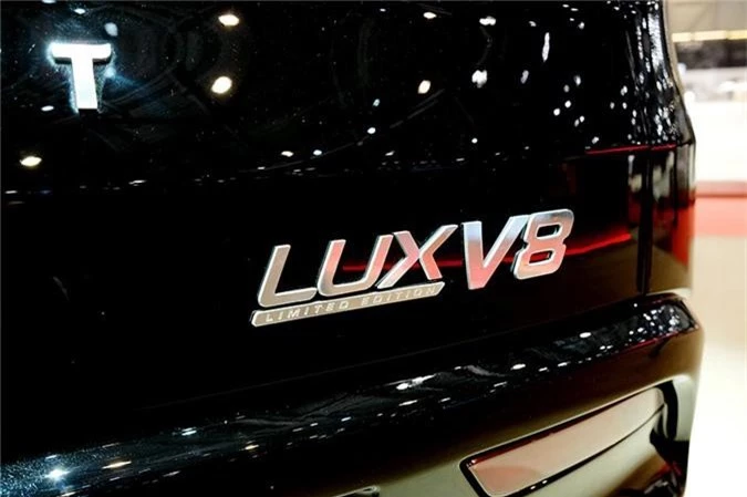 Mau VinFast SUV Lux trien lam tai Thuy Si co gi dac biet? hinh anh 5
