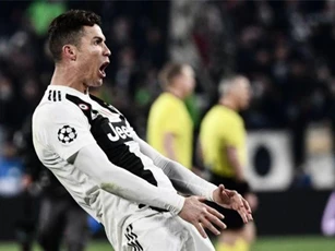 "Lên đồng", Ronaldo ăn mừng khiêu khích kiểu Simeone