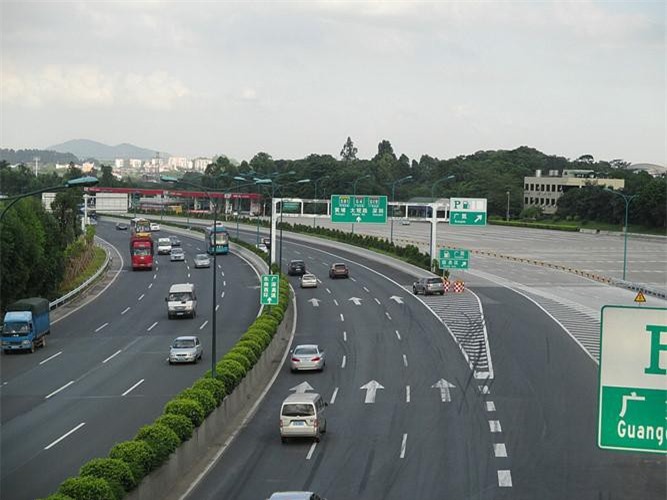 Kinh nghiệm cấm xe máy đáng học từ các nước láng giềng