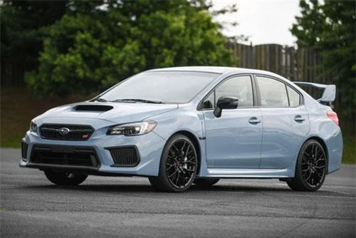 10. Subaru WRX STI 2019 (giá khởi điểm: 37.480 USD).