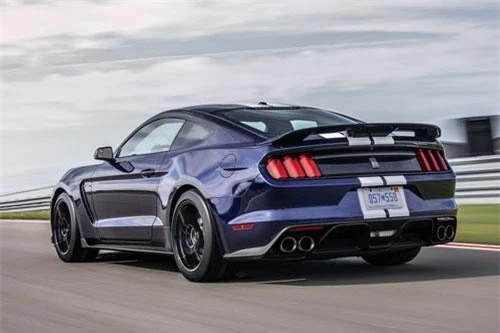 4. Ford Mustang Shelby GT350 2019 (giá khởi điểm: 61.500 USD).