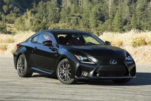 6. Lexus RC F 2019 (giá khởi điểm: 65.745 USD).