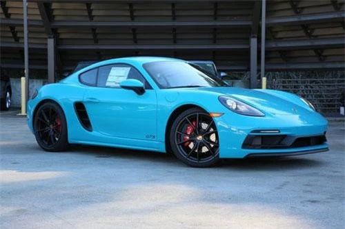 9. Porsche 718 Cayman S 2019 (giá khởi điểm: 70.350 USD).