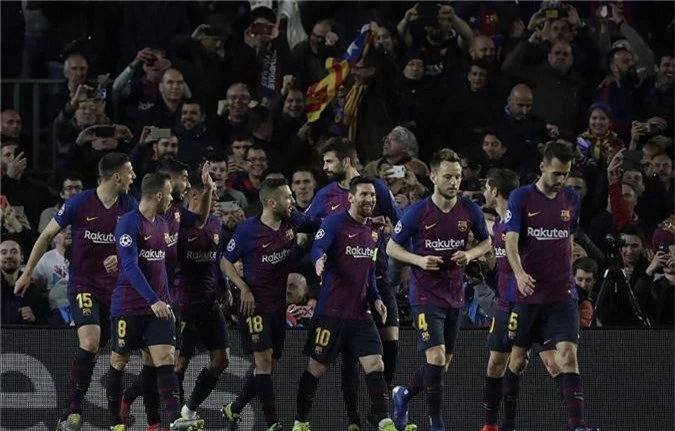 Messi và Barca thiết lập kỷ lục vô tiền khoáng hậu sau khi hạ sát Lyon